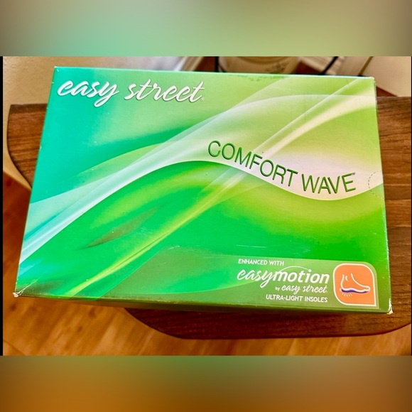 Easy Street Comfort Slip-On Shoes | Women’s 11M | Dark Navy (Near Black) | NWT - Picture 5 of 9